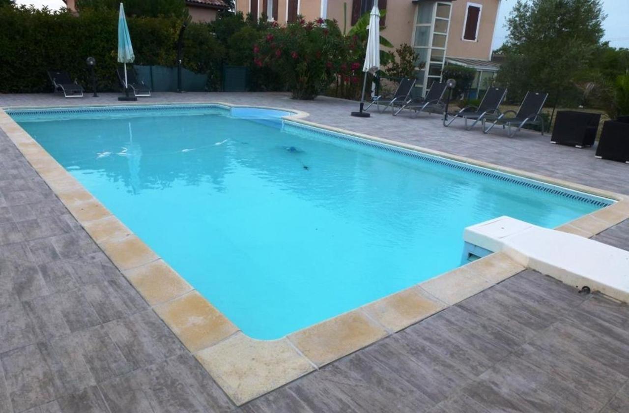 Port Bas Villa Brens  Bagian luar foto